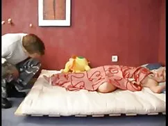 ماساژ یک دختر و فرکا ...