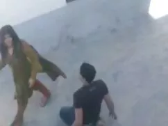 این مرد به شما دوست  ...